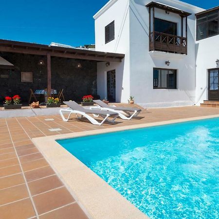 Apartamento Casa Belen Кониль Экстерьер фото